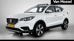 Wit Gebruikt 2020 MG ZS Luxury Sedan | € 15.495 (Eerlijke prijs)