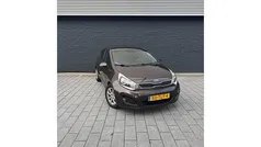 Bruin Gebruikt 2012 Kia Rio Hatchback | € 3.800 (Eerlijke prijs)