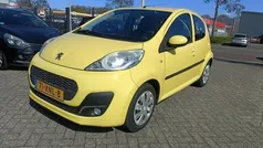 Geel Gebruikt 2012 Peugeot 107 Active Hatchback | € 2.250 (Eerlijke prijs)