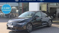 Zwart Nieuw 2024 VW Golf VIII R-line Edition Hatchback | € 42.950 (Eerlijke prijs)