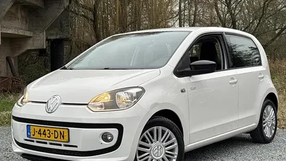Wit Gebruikt 2020 VW up! high up! Hatchback | € 5.945 (Super prijs)