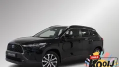 Zwart Gebruikt 2023 Toyota Corolla Cross Style SUV | € 33.940 (Goede deal)