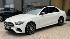 Wit Gebruikt 2022 Mercedes E300 AMG line Sedan | € 44.995 (Eerlijke prijs)