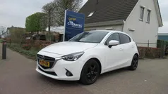 Wit Gebruikt 2016 Mazda 2 Hatchback | € 10.750 (Eerlijke prijs)