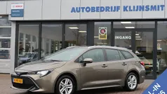 Groen Gebruikt 2021 Toyota Corolla Business Edition Stationwagen | € 19.950 (Eerlijke prijs)