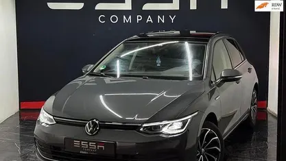 Gebruikt 2020 VW Golf VII Style Hatchback | € 23.490 (Eerlijke prijs)