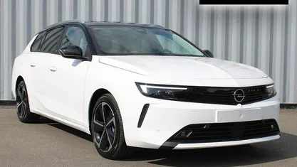 Wit Nieuw 2025 Opel Astra Stationwagen | € 35.445 (Super prijs)
