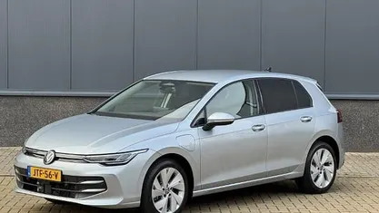 Occasion 2026 VW Golf VIII Edition Hatchback | € 36.900 (Super prijs)