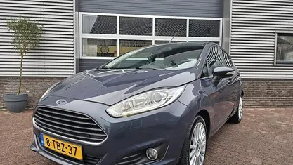 Grijs Occasion 2014 Ford Fiesta Titanium Hatchback | € 5.990 (Eerlijke prijs)
