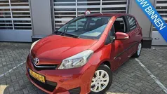 Rood Gebruikt 2012 Toyota Yaris Hatchback | € 7.995 (Goede deal)