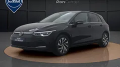 Zwart Gebruikt 2022 VW Golf VIII Style Hatchback | € 24.450 (Goede deal)