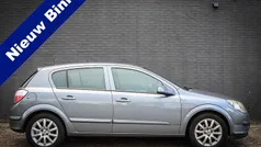 Gebruikt 2004 Opel Astra Enjoy Hatchback | € 1.950 (Eerlijke prijs)