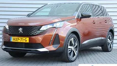 Bruin Gebruikt 2022 Peugeot 5008 GT MPV | € 35.895 (Eerlijke prijs)