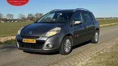 Grijs Gebruikt 2011 Renault Clio GrandTour Collection Stationwagen | € 2.250 (Goede deal)
