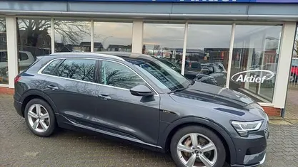 Occasion Audi e-tron Business 230 kW (313 PK) 2020 SUV