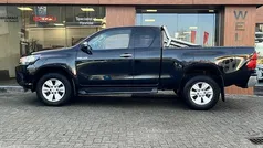 Zwart (metallic) Gebruikt 2019 Toyota HiLux Pickup | € 28.950 (Eerlijke prijs)
