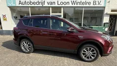 Rood Gebruikt 2016 Toyota RAV4 Style SUV | € 22.950 (Eerlijke prijs)
