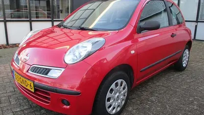 Rood Gebruikt 2008 Nissan Micra Hatchback | € 1.750 (Eerlijke prijs)