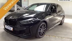 Zwart Gebruikt 2021 BMW M135 Executive Hatchback | € 34.440 (Eerlijke prijs)