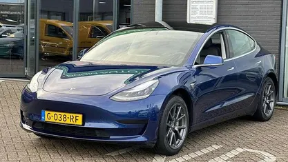 Occasion 2019 Tesla Model 3 Standard Range Sedan | € 15.999 (Eerlijke prijs)