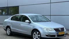 Gebruikt 2005 VW Passat Trendline Sedan | € 1.500 (Goede deal)