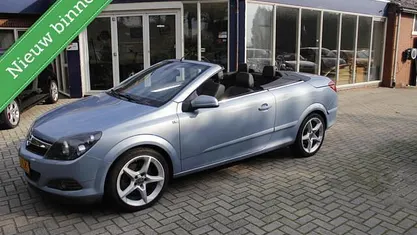 Blauw Occasion 2007 Opel Astra Cabriolet Cabriolet | € 5.750 (Eerlijke prijs)