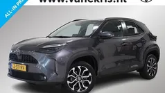 Grijs Gebruikt 2024 Toyota Yaris Cross Edition SUV | € 29.999 (Eerlijke prijs)