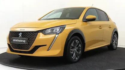 Occasion Peugeot e-208 Allure 100 kW (136 PK) 2022 Geel Hatchback