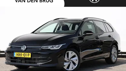 Zwart Occasion 2025 VW Golf VIII Edition Stationwagen | € 33.295 (Eerlijke prijs)