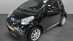 Zwart Gebruikt 2009 Toyota iQ Edition Hatchback | € 5.795 (Eerlijke prijs)