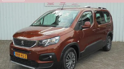 Occasion 2025 Peugeot Rifter MPV | € 26.938 (Super prijs)