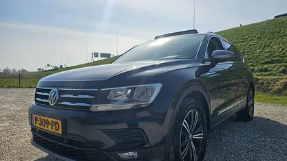 Occasion VW Tiguan Allspace Comfortline 150 PK (110 kW) 2019 Zwart (metallic) SUV
