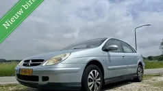 Blauw Gebruikt 2004 Citroën C5 Exclusive Hatchback | € 1.495 (Eerlijke prijs)