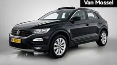 Zwart, metallic lak Gebruikt 2022 VW T-Roc Business SUV | € 25.900 (Eerlijke prijs)