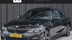 Zwart Gebruikt 2022 BMW 330e M Sport Sedan | € 37.450 (Eerlijke prijs)