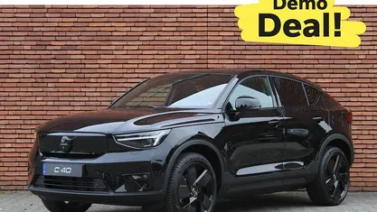 Zwart Nieuw 2026 Volvo EC40 Plus SUV | € 53.950 (Goede deal)