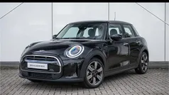 Zwart (metallic) Gebruikt 2023 Mini Cooper Hatchback | € 26.900 (Eerlijke prijs)