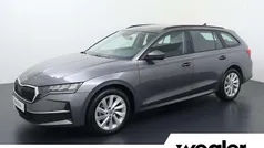 Gebruikt 2024 Skoda Octavia Business Line Stationwagen | € 29.840 (Eerlijke prijs)