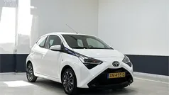Wit Gebruikt 2019 Toyota Aygo X-play Hatchback | € 8.449 (Eerlijke prijs)