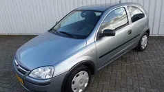 Gebruikt 2004 Opel Corsa Essentia Hatchback | € 1.150 (Eerlijke prijs)