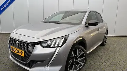 Gebruikt 2022 Peugeot 208 GT Hatchback | € 17.950 (Eerlijke prijs)