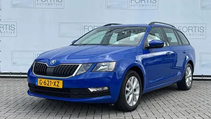Blauw Gebruikt 2019 Skoda Octavia Business Line Stationwagen | € 17.900 (Eerlijke prijs)