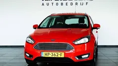 Rood Gebruikt 2015 Ford Focus Titanium Stationwagen | € 7.950 (Goede deal)