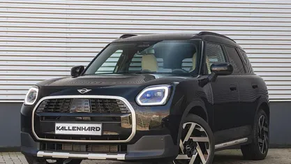 Gebruikt 2025 Mini Countryman Favoured SUV | € 47.875 (Eerlijke prijs)