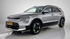 Grijs, metallic lak Gebruikt 2024 Kia e-Niro Advance SUV | € 35.795 (Goede deal)