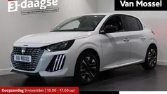 Wit Nieuw 2025 Peugeot 208 Allure Hatchback | € 28.140 (Super prijs)