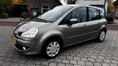 Beige (metallic) Gebruikt 2008 Renault Grand Modus Dynamique MPV | € 1.599 (Eerlijke prijs)