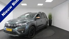 Groen Gebruikt 2023 Dacia Jogger Extreme MPV | € 26.650 (Eerlijke prijs)