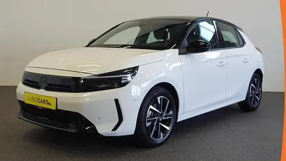 Wit Gebruikt 2024 Opel Corsa GS Line Hatchback | € 19.490 (Eerlijke prijs)