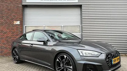 Occasion 2022 Audi A5 Sportback S-Line Hatchback | € 39.944 (Eerlijke prijs)